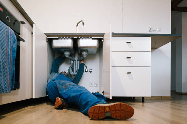 Professional Leak Detection technician working in Bunnlevel, NC